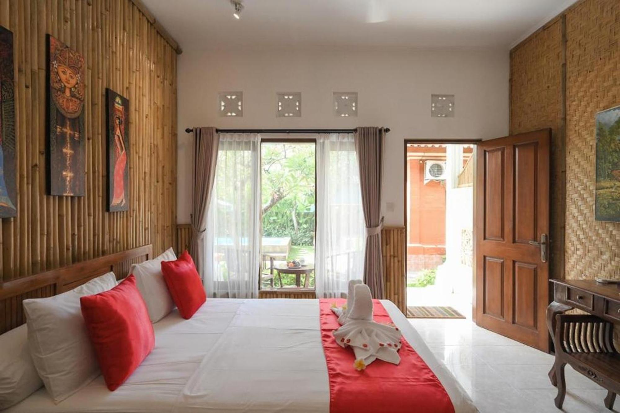Tiga Naga Villa Denpasar  Luaran gambar