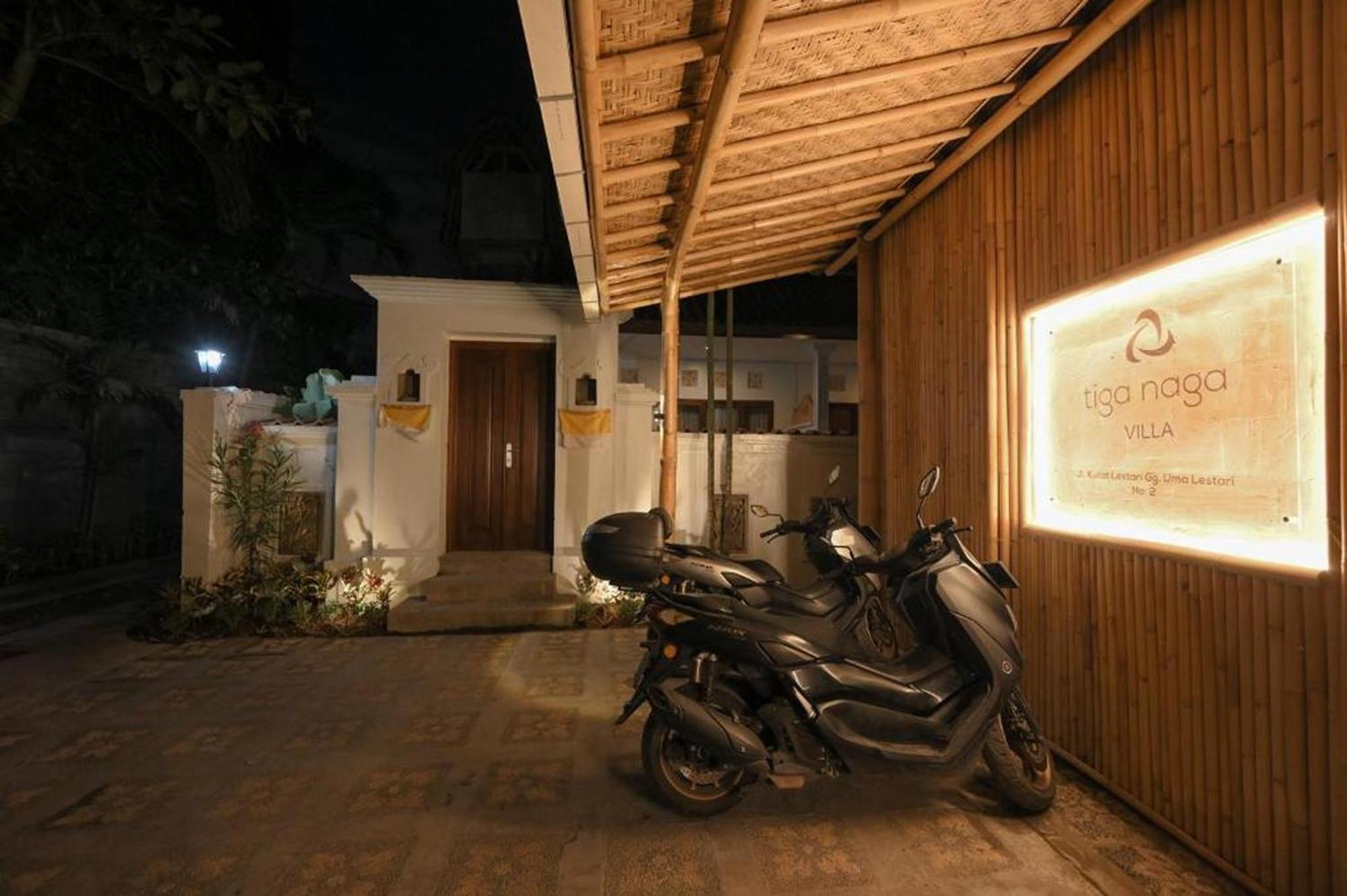 Tiga Naga Villa Denpasar  Luaran gambar