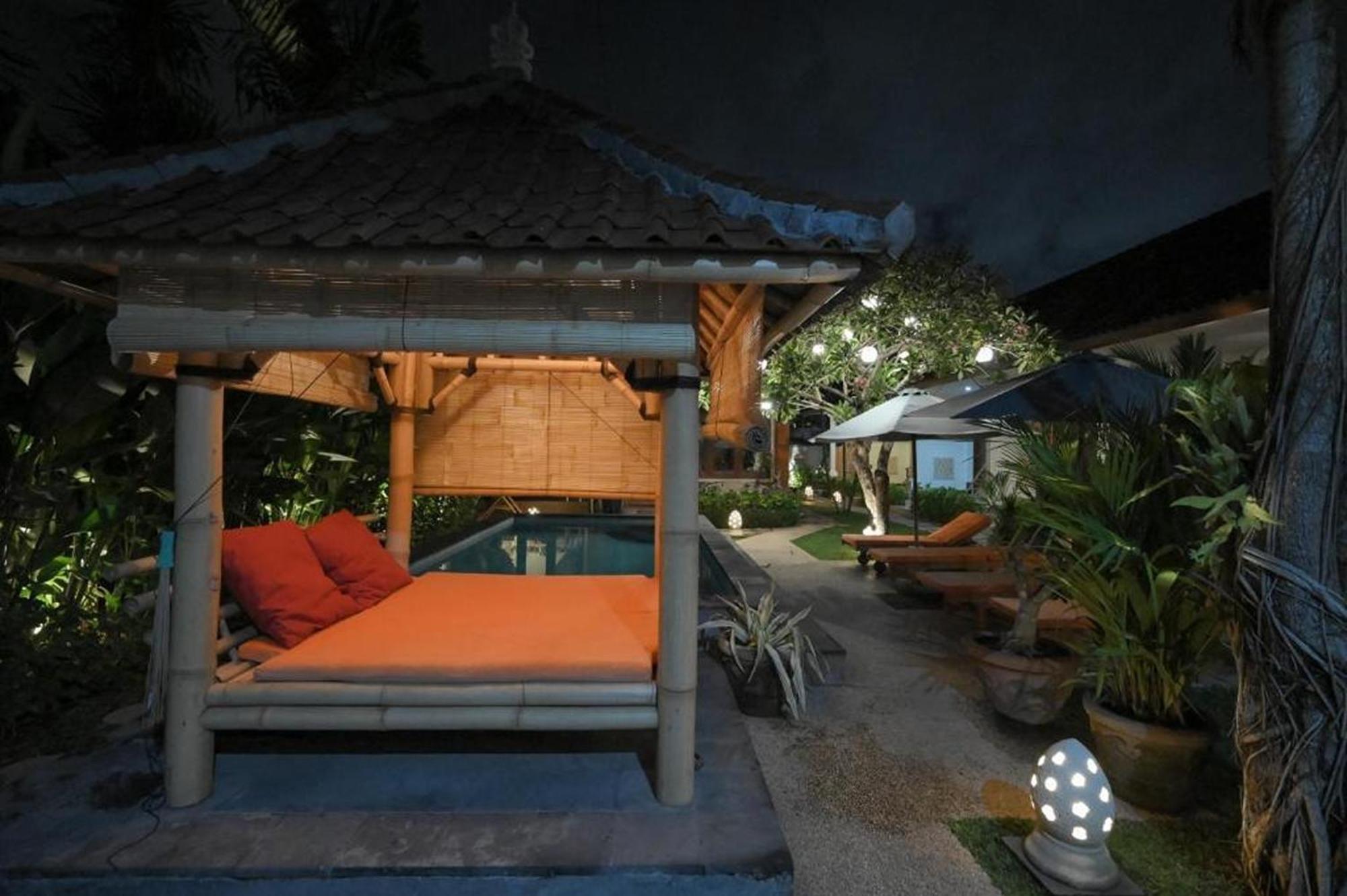 Tiga Naga Villa Denpasar  Luaran gambar